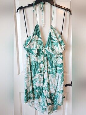 New With Tags H&M Tropical Green Leaf Halter Romper Plus Size XXL